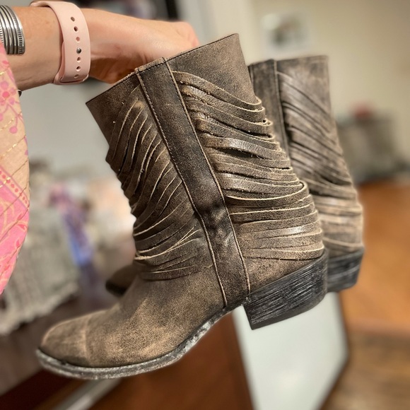 Cool Matisse fringe rugged cowboy boots, leather - Picture 2 of 14